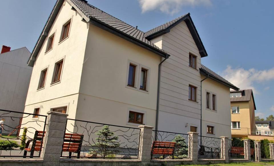 Privatunterkunft Szafir